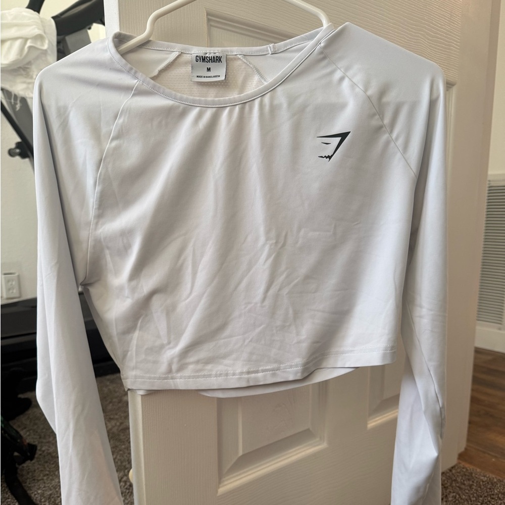 Gymshark Women's Light Gray Long Sleeve Tee